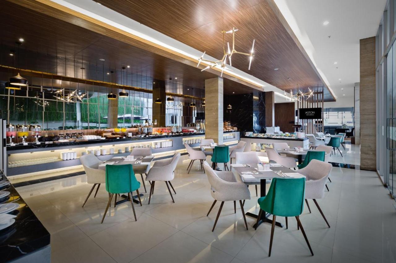 Aston Sidoarjo City Hotel & Conference Center Exterior photo