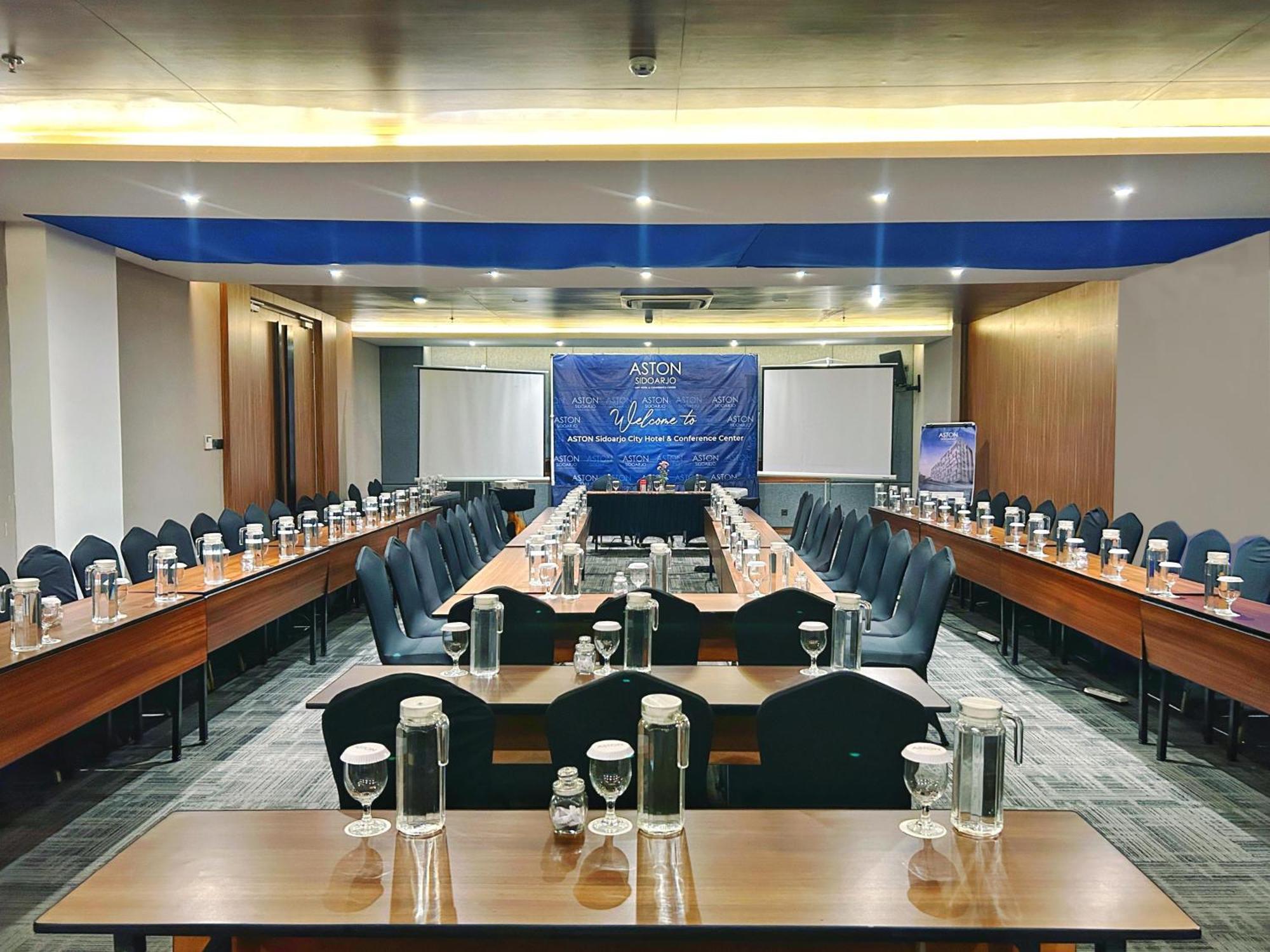 Aston Sidoarjo City Hotel & Conference Center Exterior photo